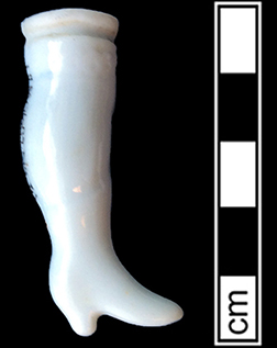 Doll head, leg and arms made of Continental European hard paste porcelain. 4cm x 2cm - from 18MO609.